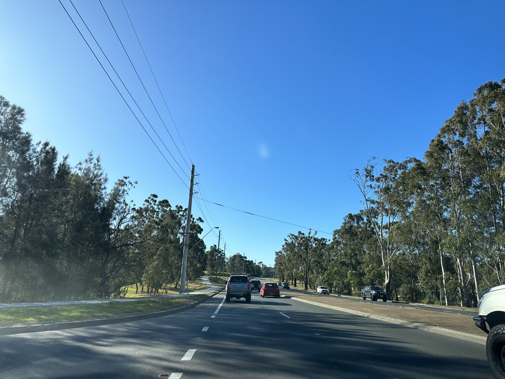 The Northern Road at the Cranebrook and Cambridge Gardens boundary